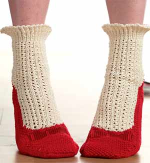 Kırmızı babet desenli çoraplar