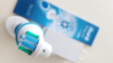 Şarjlı diş fırçası ile normal diş fırçası arasındaki farklar neler?