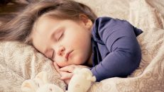 Bebeklere Uyku Alışkanlığı Nasıl Kazandırılır?