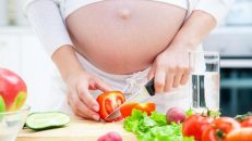 Yaz Aylarında Hamilelere Beslenme Önerileri